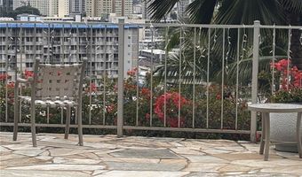 999 Wilder Ave 1604, Honolulu, HI 96822