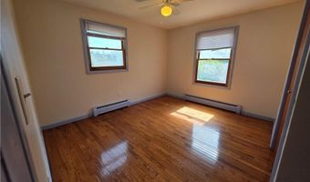 114 Florida Ave, Cranston, RI 02920