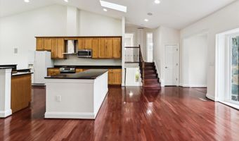 9915 ASHBURTON Ln, Bethesda, MD 20817