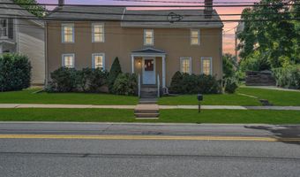 19 High St, Allentown, NJ 08501