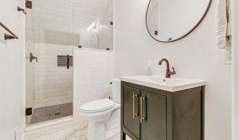 8 Dolphin Point Dr, Beaufort, SC 29907