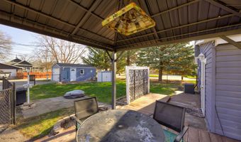 209 4th St SE, Altoona, IA 50009