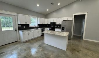 90 Gainer Ferry Rd, Batesville, AR 72501