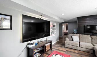2723 4th Ave SE, Altoona, IA 50009