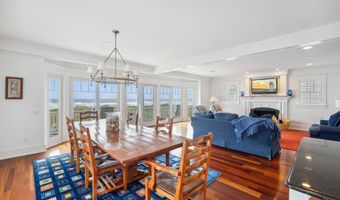 73 E 25th St, Avalon, NJ 08202