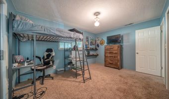 21169 Shelly Ln, Anderson, CA 96007