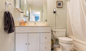 59 Chilton Ln, Aberdeen, NJ 07747