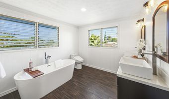 39 LAULA Rd, Hilo, HI 96720