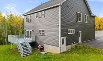 365 Walden Parke Way, Bangor, ME 04401