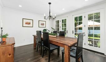 8 Glenwood Dr, Darien, CT 06820