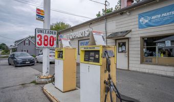 44 Main St, Albion, ME 04910