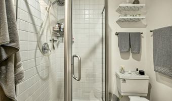 1927 Tamarack Pl, Ashland, OR 97520