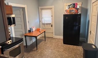 2713 College Ave, Alton, IL 62002