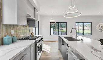 422 S Spruce, Escondido, CA 92025