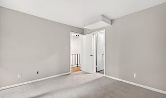 2212 S RANDOLPH St 1, Arlington, VA 22204
