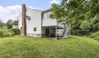 14 Olde Berry Rd, Andover, MA 01810