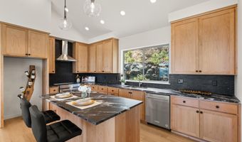 3060 Ashland Mine Rd, Ashland, OR 97520