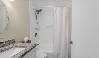 993 Williamsburg Cir, Warwick, RI 02886