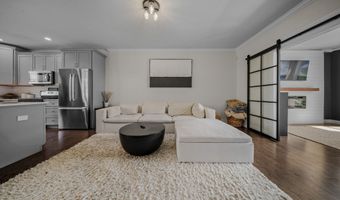 25 W Cross Trl 25, Danbury, CT 06810