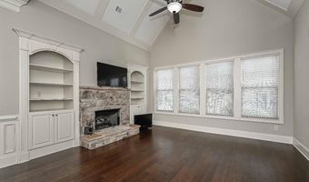 62 Cedarcrest Village Ct, Acworth, GA 30101