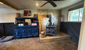 621 Lakeside Dr, Blackfoot, ID 83221
