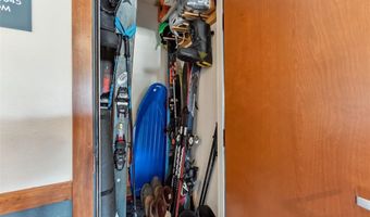 405 VILLAGE Rd 405, Breckenridge, CO 80424