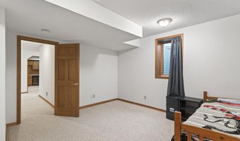 15062 Crane St NW, Andover, MN 55304
