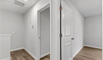 7238 Crestside Dr, Austell, GA 30168