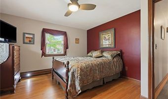 3 King St, Bristol, RI 02809