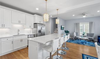 314 Chases Ln C, Middletown, RI 02842