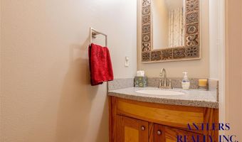813 35th St, Cody, WY 82414