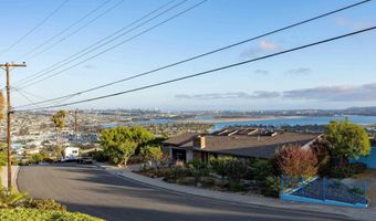 5145 San Aquario Dr, San Diego, CA 92109