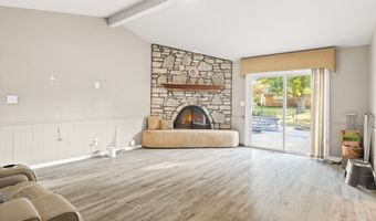 6709 Yellowstone Pkwy, Indianapolis, IN 46217