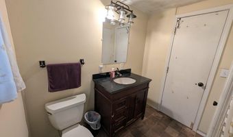 822 N River Ave, Alma, MI 48881