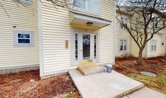 2221 S Huron Pkwy 4, Ann Arbor, MI 48104