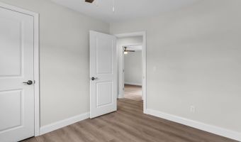 238 Lakewood Ave, Bayville, NJ 08721
