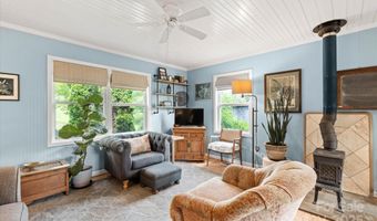 1786 Fork Mountain Rd, Bakersville, NC 28705