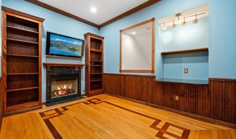 8721 WATERFORD Rd, Alexandria, VA 22308