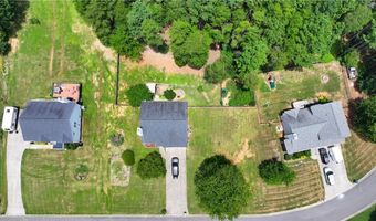 50 Hopkins Farm Dr, Adairsville, GA 30103