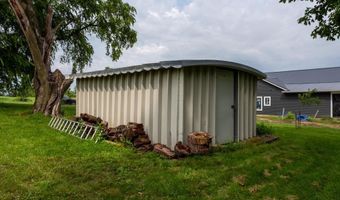 627 NE 6th, Dyersville, IA 52040