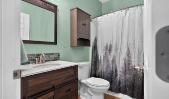 61042 Chamomile Pl, Bend, OR 97702