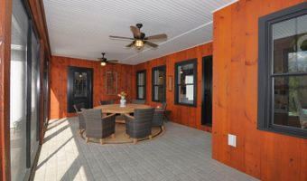 1366 Essex St, Bangor, ME 04401