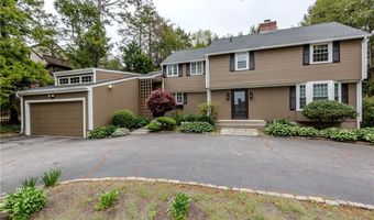 7 White Birch Rd, Cranston, RI 02920