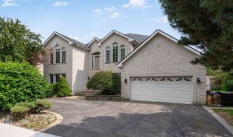 201 E White Oak St, Arlington Heights, IL 60005