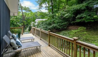 3 Andrews Dr, Darien, CT 06820
