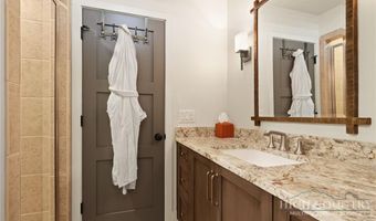 30 Crestview Ln, Banner Elk, NC 28604