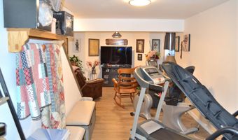 3006 THOMAS Rd, Cheyenne, WY 82009
