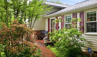 5141 BRADFIELD Dr, Annandale, VA 22003