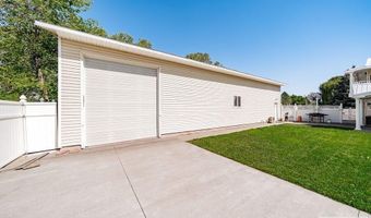 2585 Hillam Ave, Ammon, ID 83406