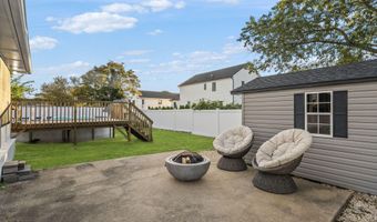 1228 Pacific Ave, Beachwood, NJ 08722